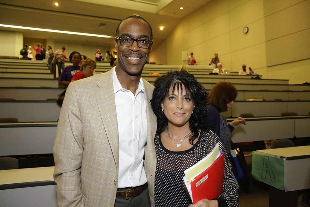 Superintendent Robert Runcie with Tropical Elementary School teacher Amy DeCelle